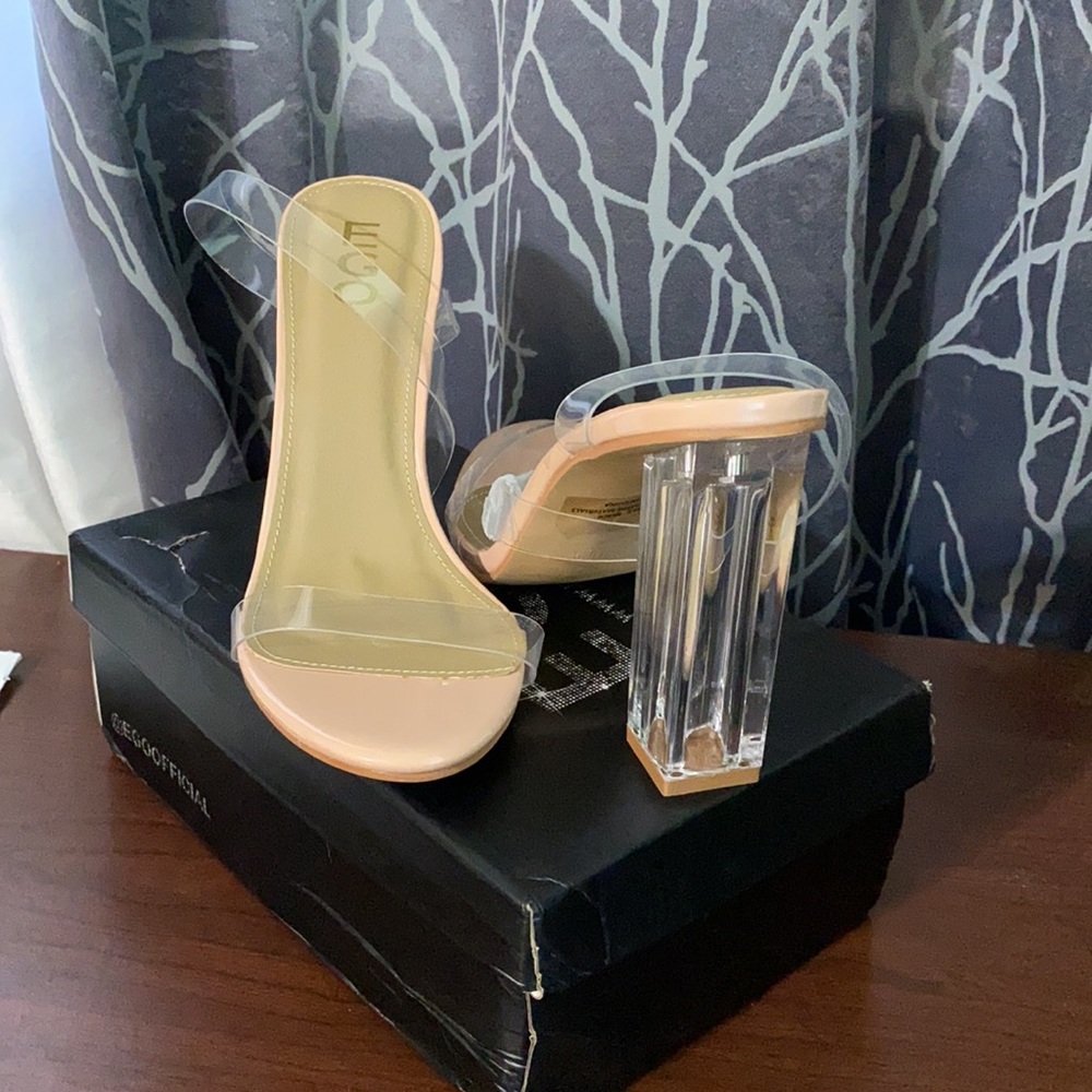 Heels - Picture 2 of 2